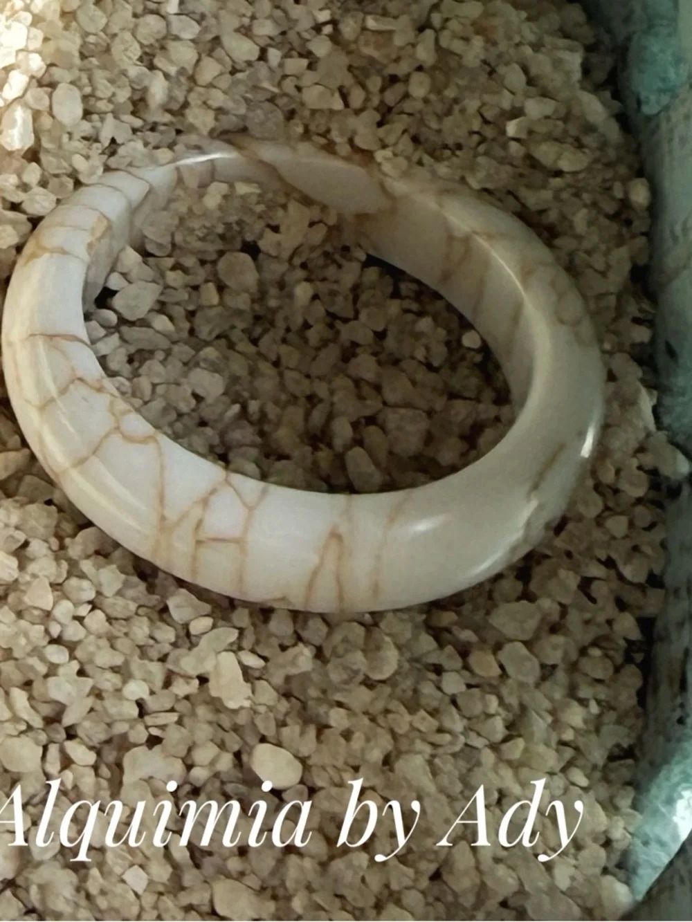 Cream  with Subtle Tan Veining carved ring 💍 TURQUOISE